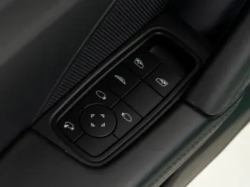 PORSCHE 911 Carrera 4 GTS Cabrio  PTS
