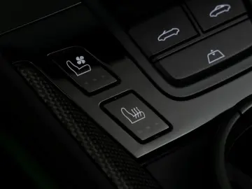PORSCHE 911 Carrera 4 GTS Cabrio  PTS