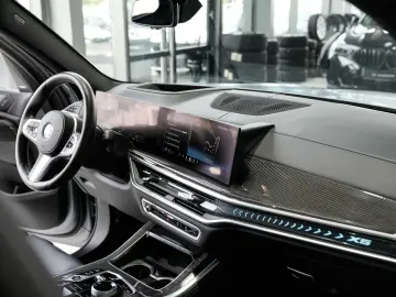 BMW X5 xDrive30d M SPORT PRO Massage CARBO Belüft.
