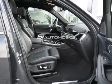 BMW X5 xDr30d  UVP 125.440€ MASSAGE LUFT STHZG TRITT