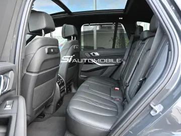 BMW X5 xDr30d  UVP 125.440€ MASSAGE LUFT STHZG TRITT