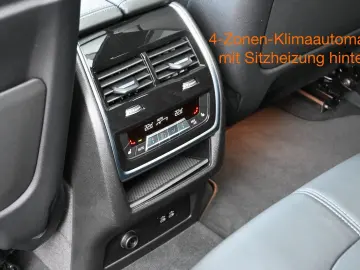 BMW X5 xDr30d  UVP 125.440€ MASSAGE LUFT STHZG TRITT