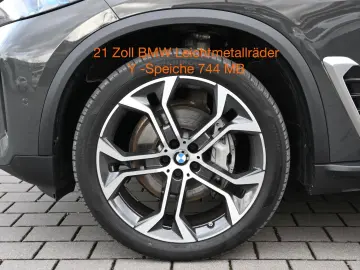 BMW X5 xDr30d  UVP 125.440€ MASSAGE LUFT STHZG TRITT
