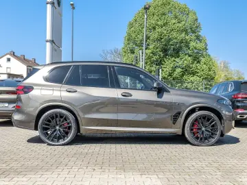BMW X5 xDrive40d M Sport AHK Standheiz. Pano DA Prof
