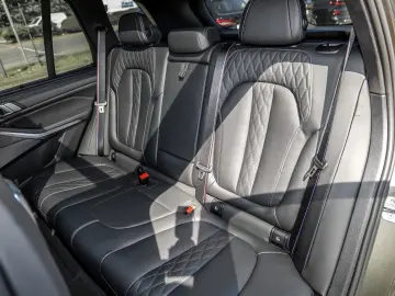 BMW X5 xDrive40d M Sport AHK Standheiz. Pano DA Prof