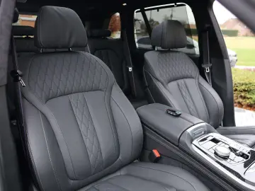 BMW X5 M M60i  4.4L V8  Utilitaire  Lichte Vracht  N