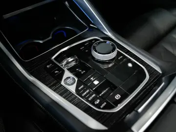 BMW X6 xDrive30d M SPORT PRO B&W Massage Belüftung