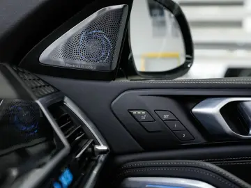 BMW X6 xDrive30d M SPORT PRO B&W Massage Belüftung