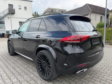 MERCEDES-BENZ GLE 400 d 4M AMG Pano Airm Memo Burm Memo