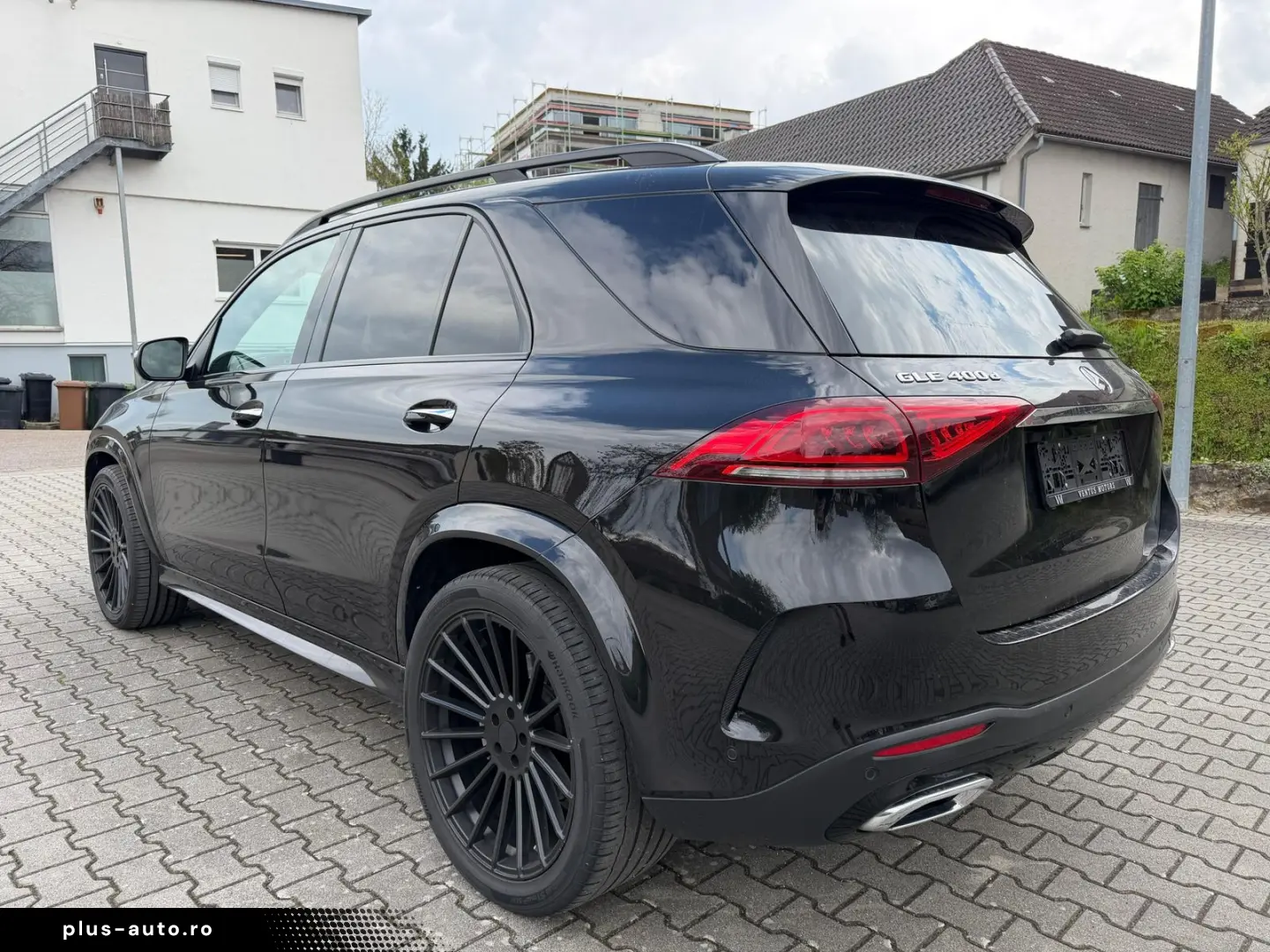 MERCEDES-BENZ GLE 400 d 4M AMG Pano Airm Memo Burm Memo