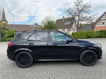 MERCEDES-BENZ GLE 400 d 4M AMG Pano Airm Memo Burm Memo