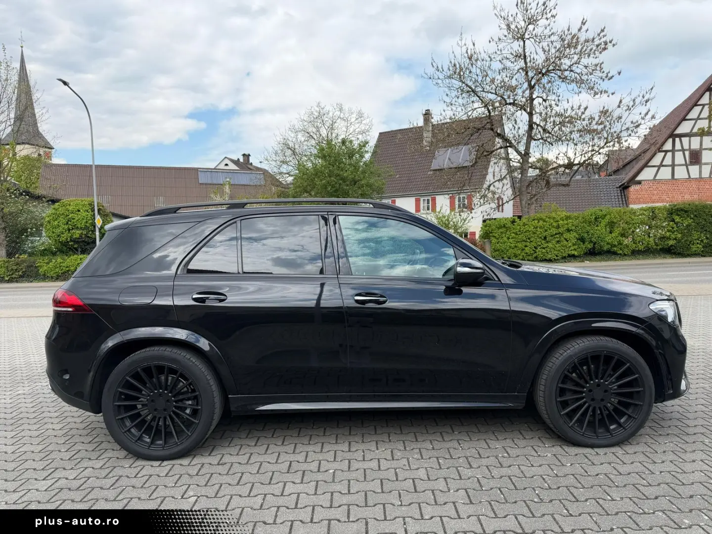 MERCEDES-BENZ GLE 400 d 4M AMG Pano Airm Memo Burm Memo