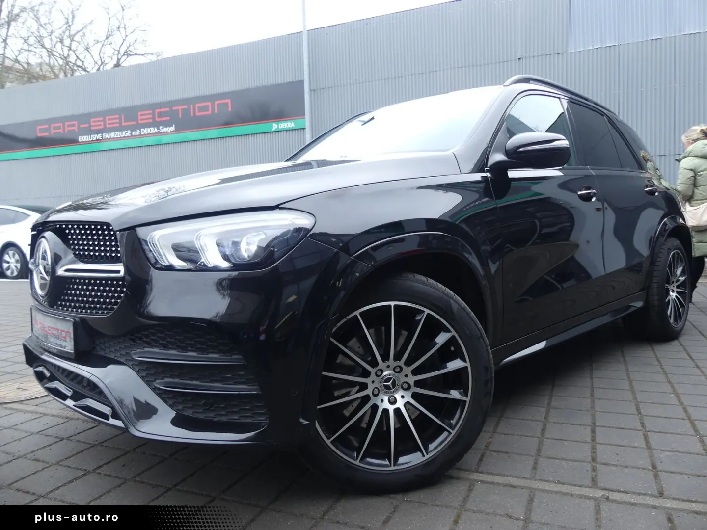MERCEDES-BENZ GLE 400 d 4Matic AMG Line PANO HEAD AHK BURM 2