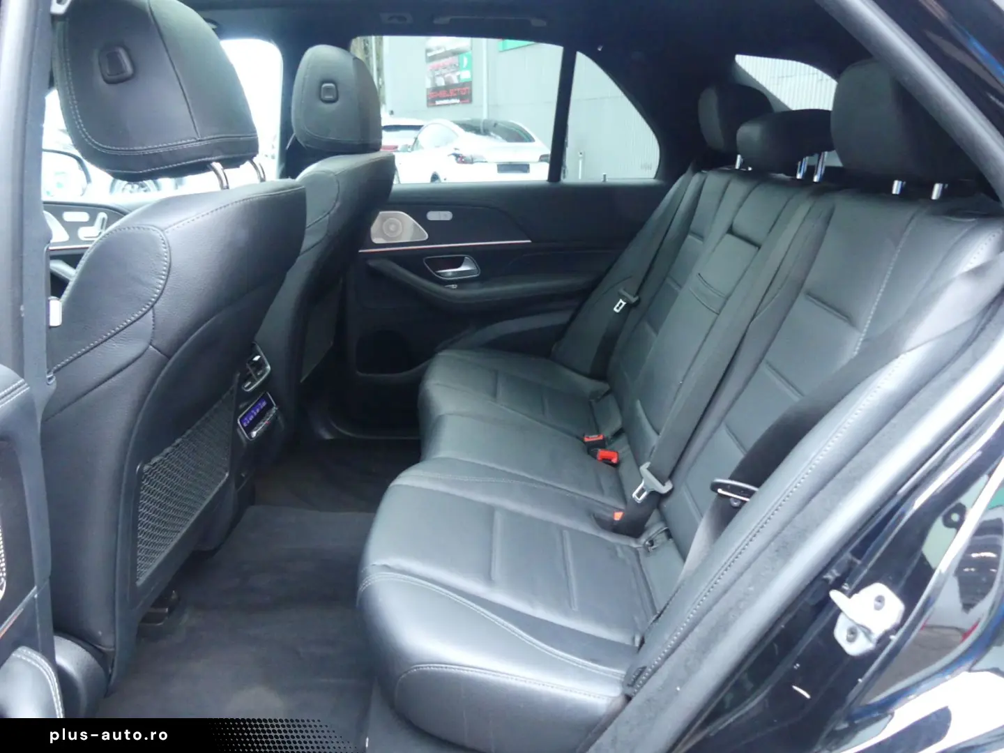 MERCEDES-BENZ GLE 400 d 4Matic AMG Line PANO HEAD AHK BURM 2
