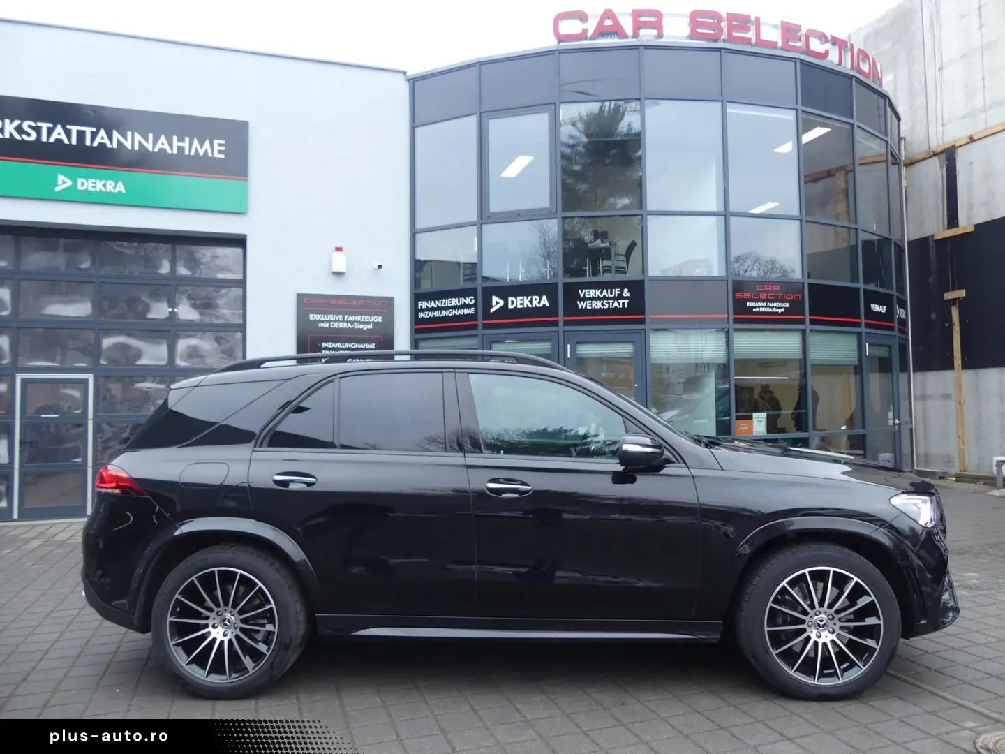 MERCEDES-BENZ GLE 400 d 4Matic AMG Line PANO HEAD AHK BURM 2
