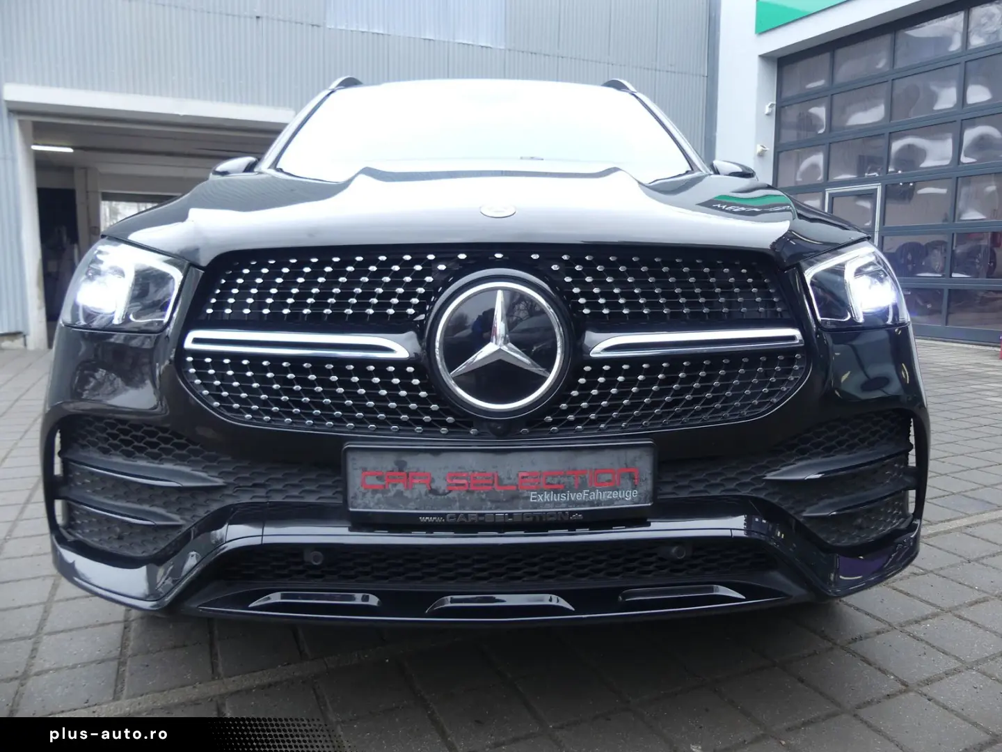 MERCEDES-BENZ GLE 400 d 4Matic AMG Line PANO HEAD AHK BURM 2