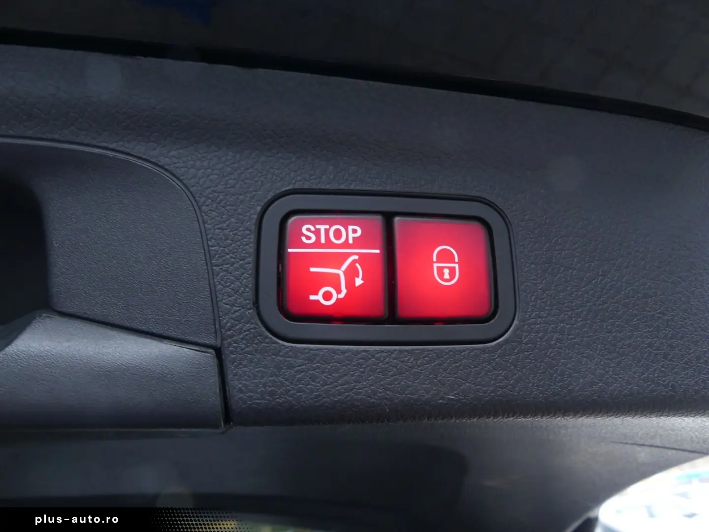 MERCEDES-BENZ GLE 400 d 4Matic AMG Line PANO HEAD AHK BURM 2