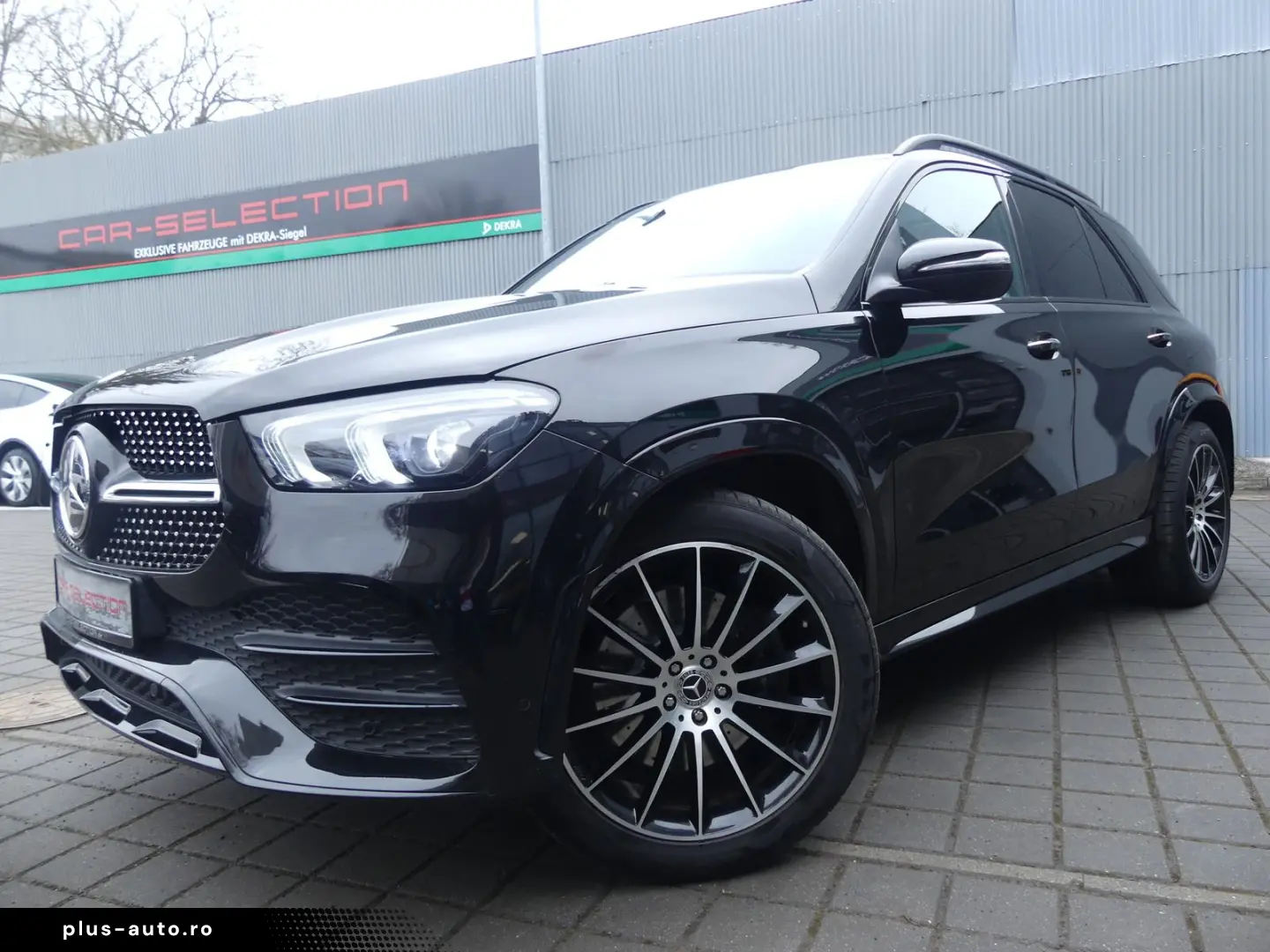 MERCEDES-BENZ GLE 400 d 4Matic AMG Line PANO HEAD AHK BURM 2