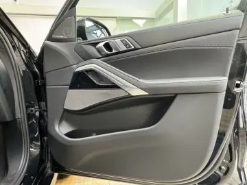 BMW X6 xDr30d M Sport Pro ACC 360 Pano H&K 22Zoll