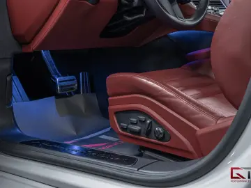 PORSCHE Panamera 4 E-Hyb PLATINUM Sp-Design Crayon Pano