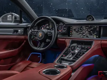 PORSCHE Panamera 4 E-Hyb PLATINUM Sp-Design Crayon Pano