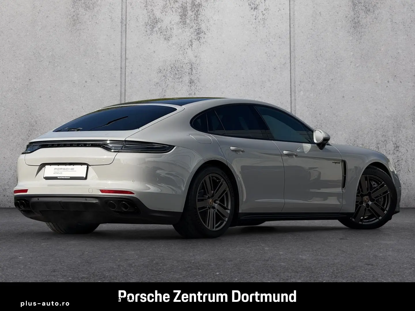 PORSCHE Panamera 4 E-Hybrid Platinum Edition Sportabgas