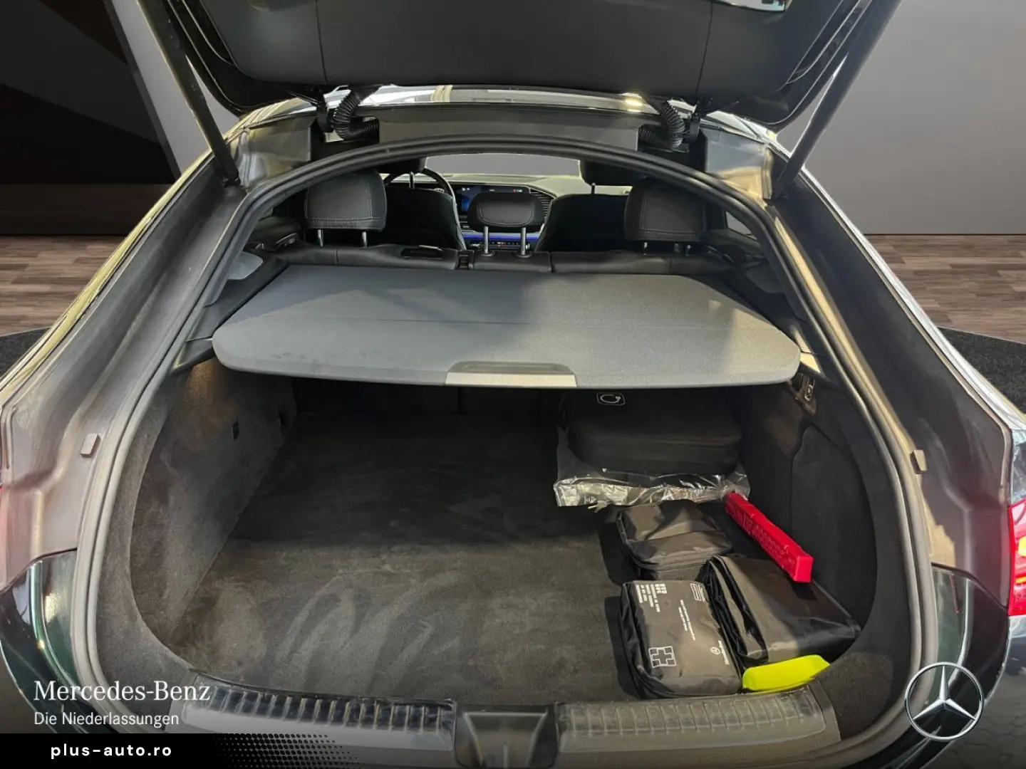 MERCEDES-BENZ GLE 400 e 4M AMG Premium Pano AHK Air Night