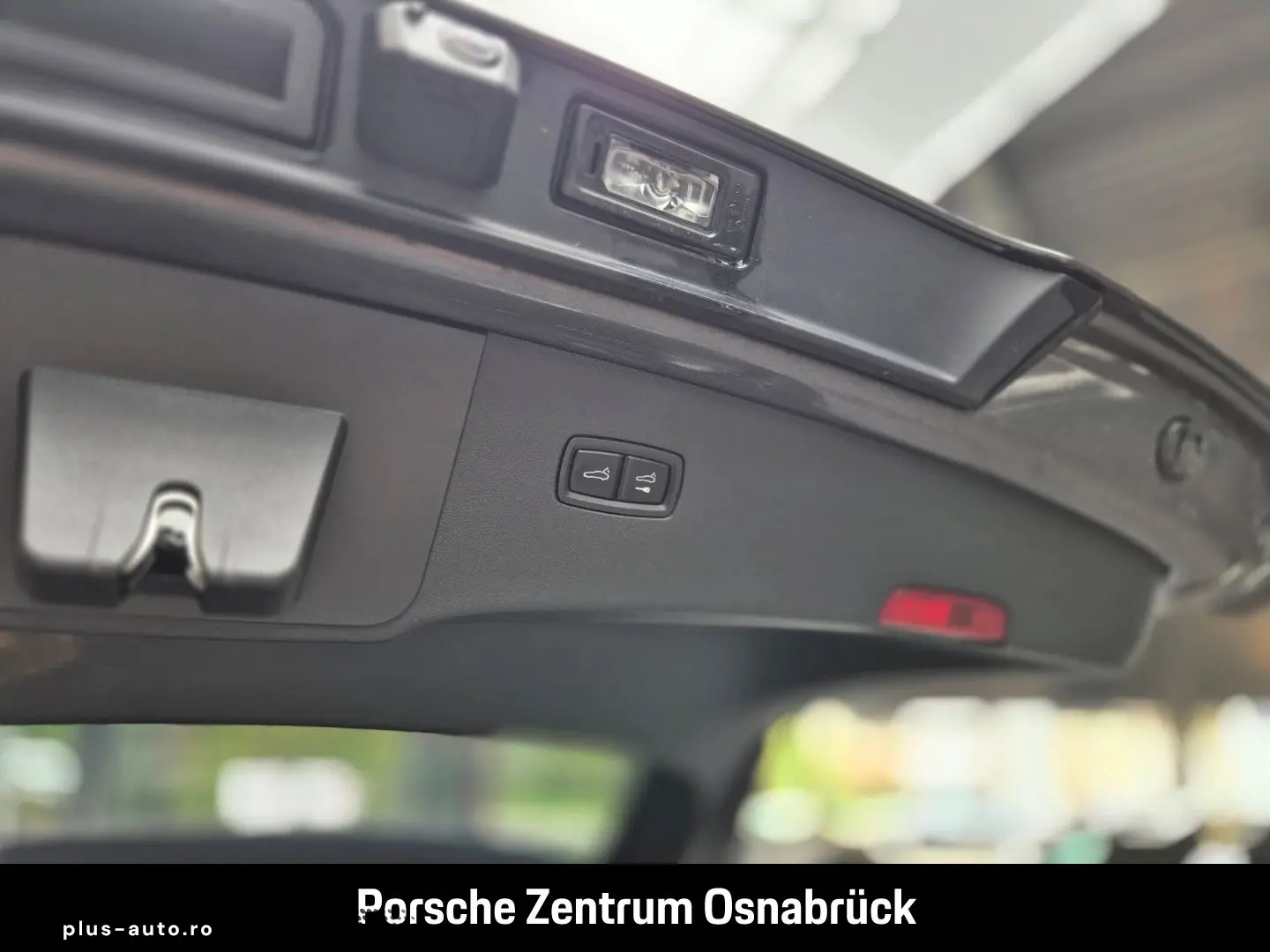 PORSCHE Cayenne Turbo E-Hybrid Coupe mit GT-Paket Burmes