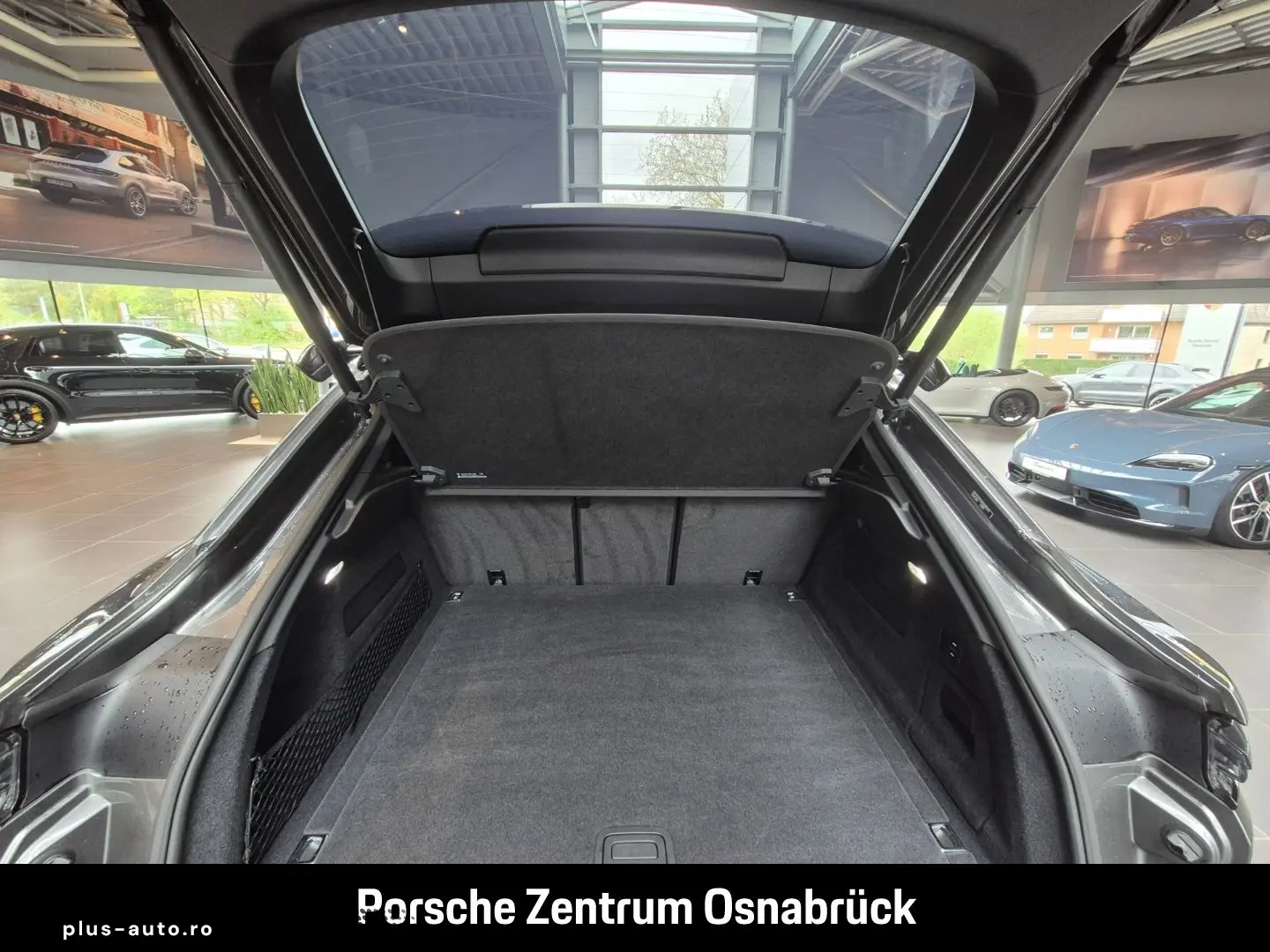 PORSCHE Cayenne Turbo E-Hybrid Coupe mit GT-Paket Burmes
