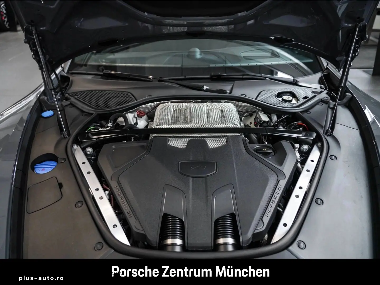 PORSCHE Panamera GTS InnoDrive HA-Lenkung Head-Up BOSE