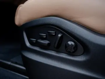 Porsche Cayenne Coupe   MY26   Cashmere
