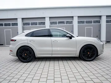 Porsche Cayenne Coupe   MY26   Cashmere