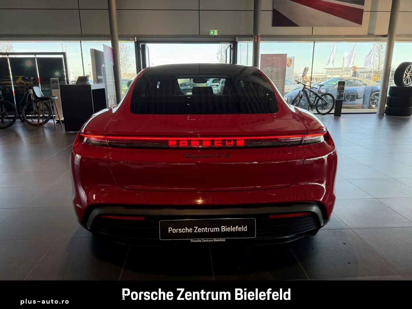 PORSCHE Taycan 4S HA-Lenkung Active-Ride InnoDrive BOSE