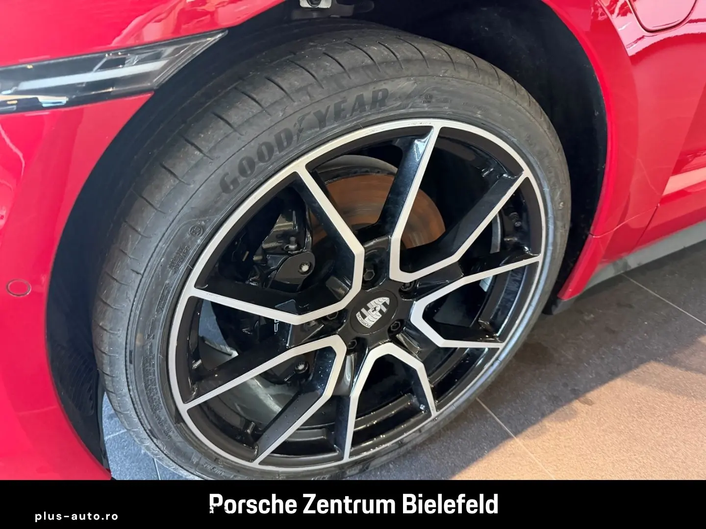 PORSCHE Taycan 4S HA-Lenkung Active-Ride InnoDrive BOSE