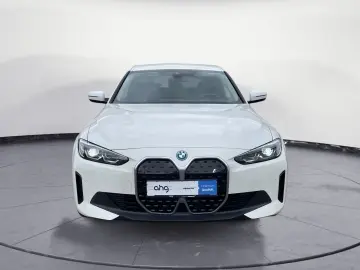 BMW i4 eDrive40 RÜKamera Ambiente LED HIFI Galvanik