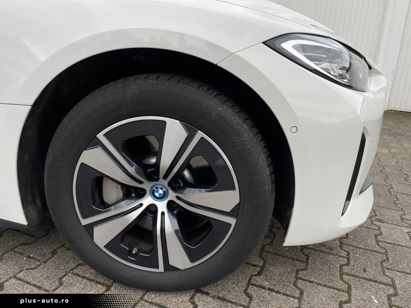 BMW i4 eDrive40 RÜKamera Ambiente LED HIFI Galvanik