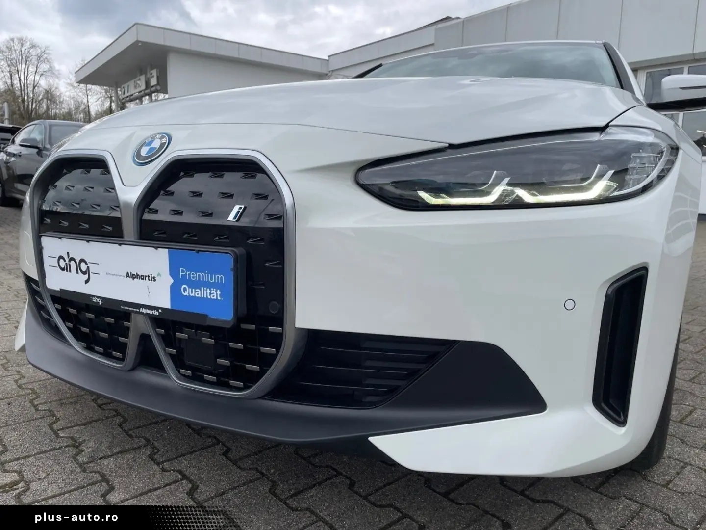 BMW i4 eDrive40 RÜKamera Ambiente LED HIFI Galvanik
