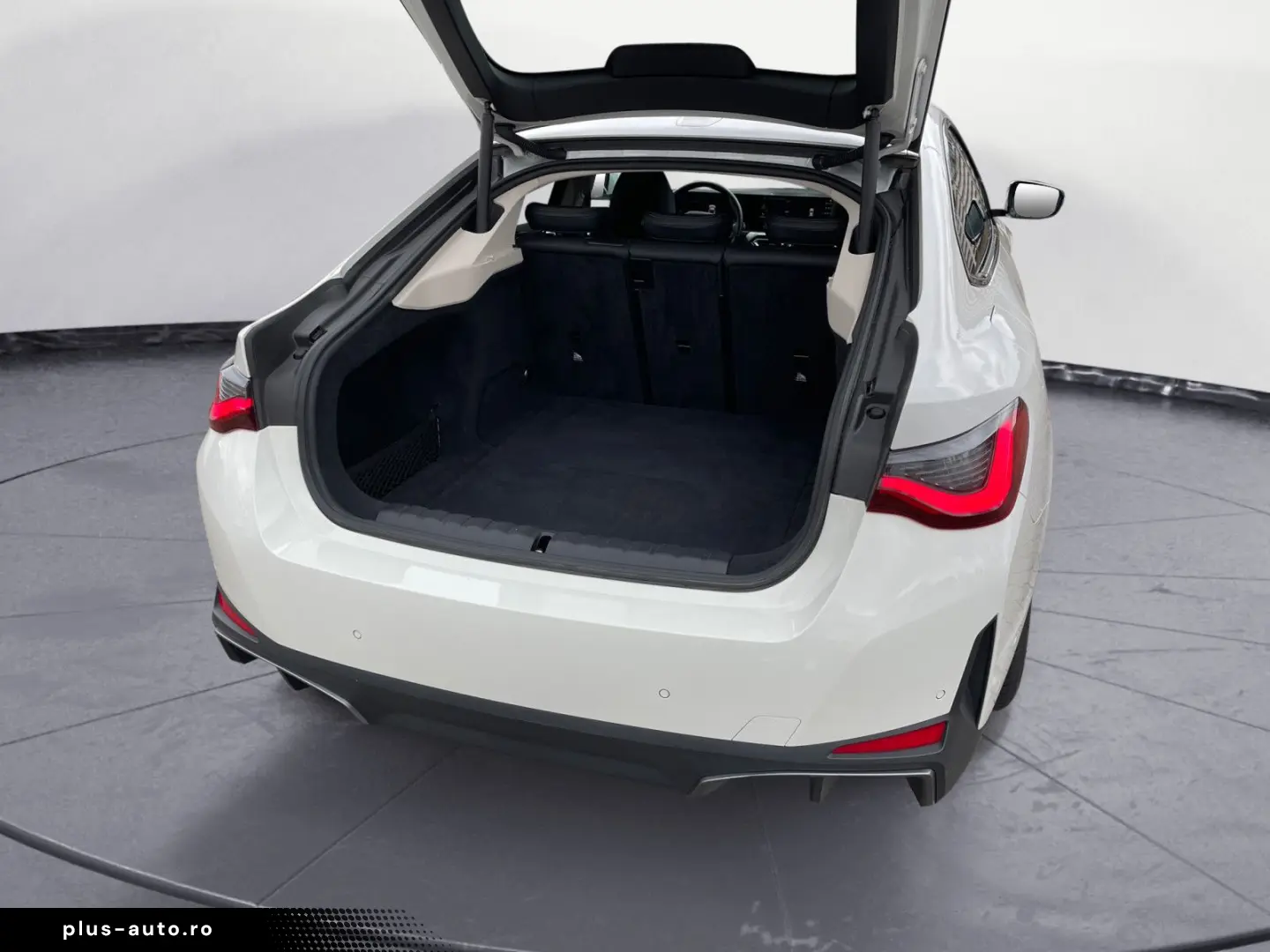 BMW i4 eDrive40 RÜKamera Ambiente LED HIFI Galvanik