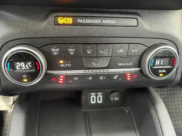 Ford Kuga 2.5 Duratec FHEV AWD Titanium