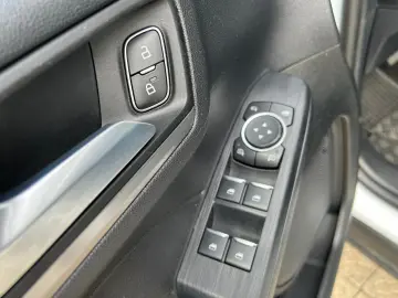 Ford Kuga 2.5 Duratec FHEV AWD Titanium