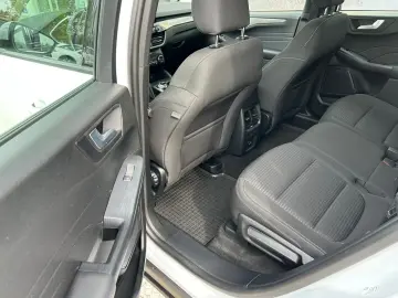 Ford Kuga 2.5 Duratec FHEV AWD Titanium