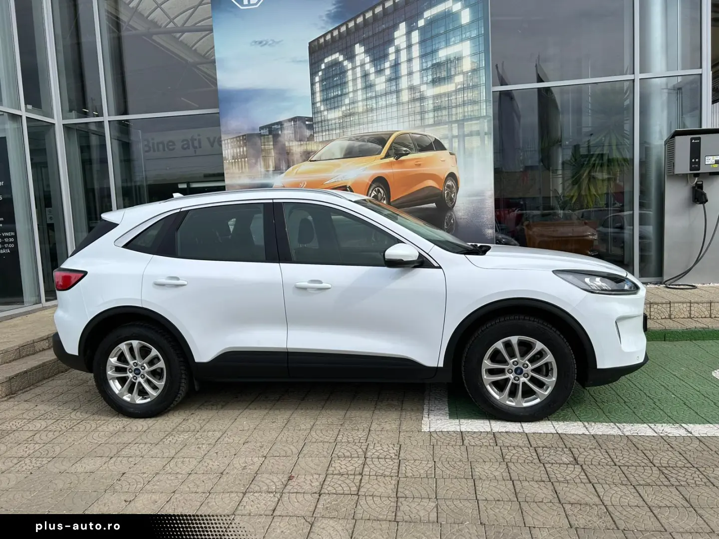Ford Kuga 2.5 Duratec FHEV AWD Titanium