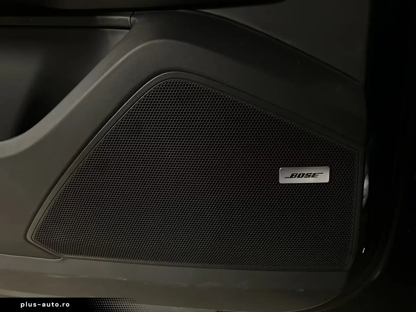 Porsche Cayenne E-Hybrid Black Edition