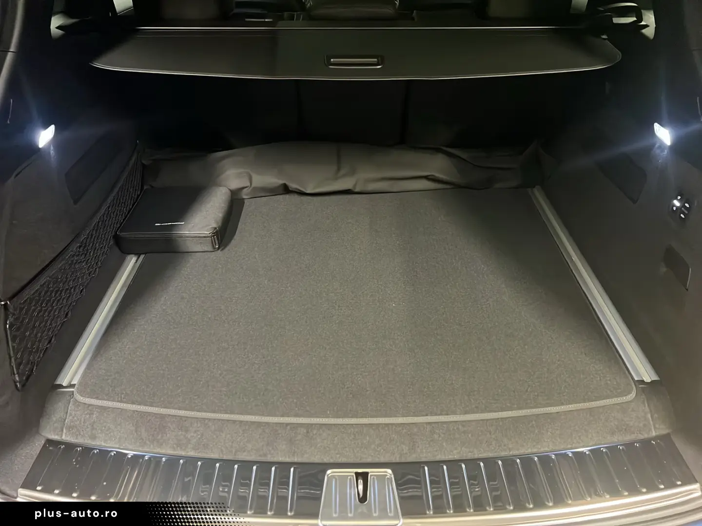 Porsche Cayenne E-Hybrid Black Edition