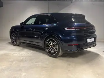 Porsche Cayenne E-Hybrid Black Edition