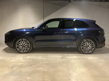 Porsche Cayenne E-Hybrid Black Edition