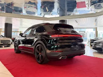 PORSCHE CayennePDCC Sport Head-Up Pano DAB