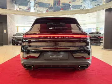 PORSCHE CayennePDCC Sport Head-Up Pano DAB