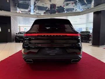PORSCHE CayennePDCC Sport Head-Up Pano DAB