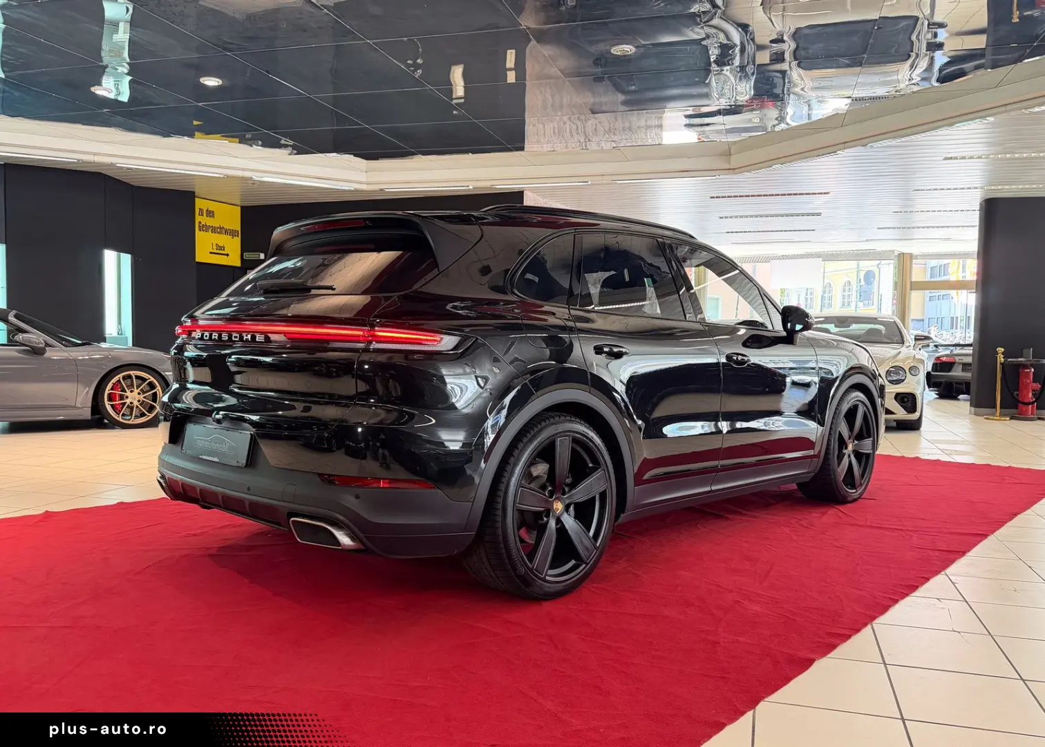 PORSCHE CayennePDCC Sport Head-Up Pano DAB
